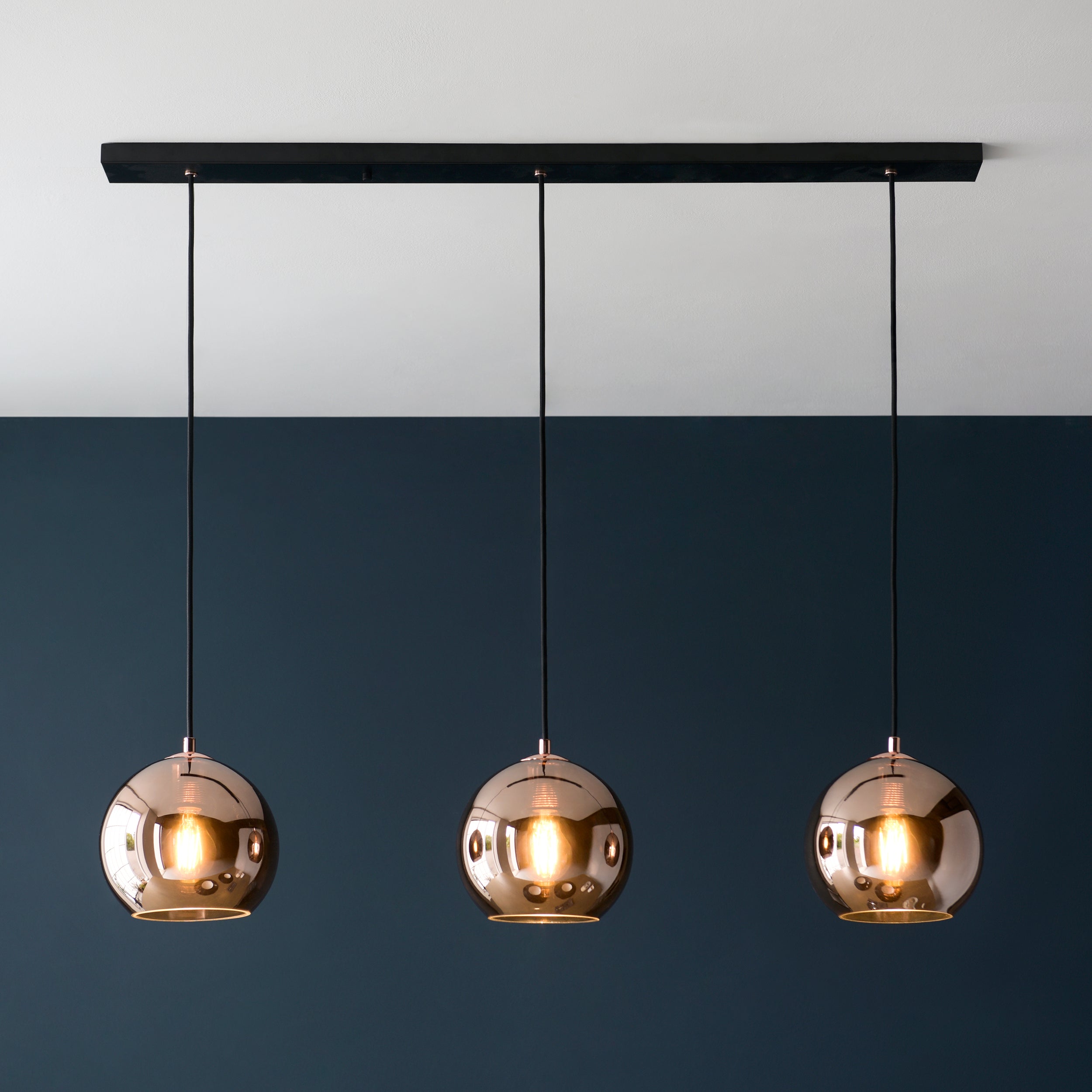 Lampadario a barra Endon Boli 3lt in vetro specchiato rame