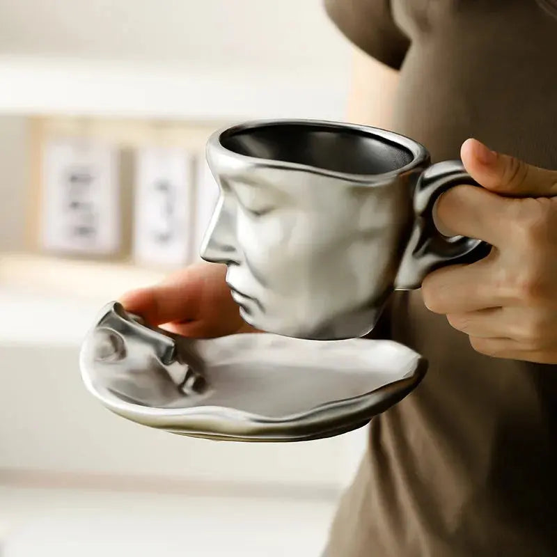 EternalLove™ - Set di Tazze da Caffè e Piattini in Ceramica con Bacio