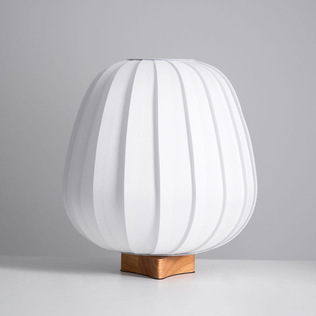 Lampada da Tavolo Minimalista in Tessuto