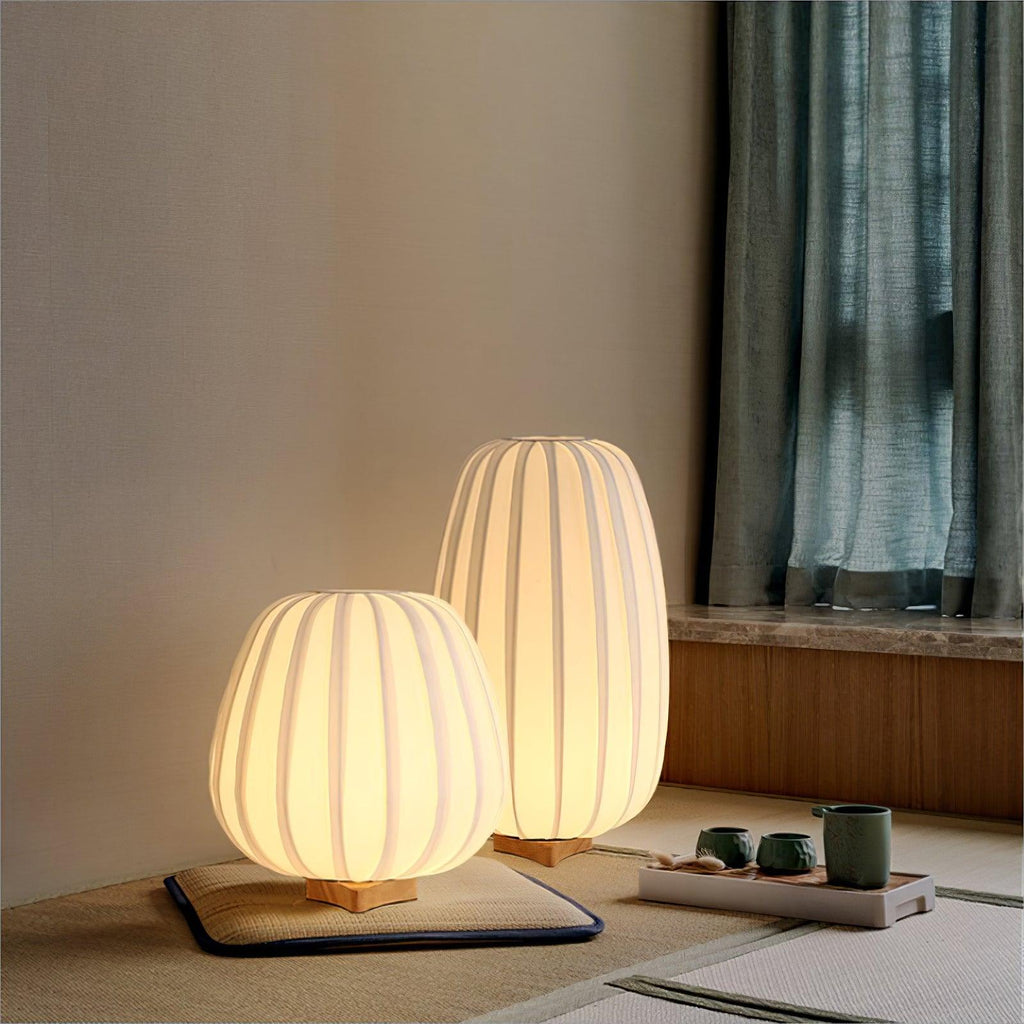 Lampada da Tavolo Minimalista in Tessuto