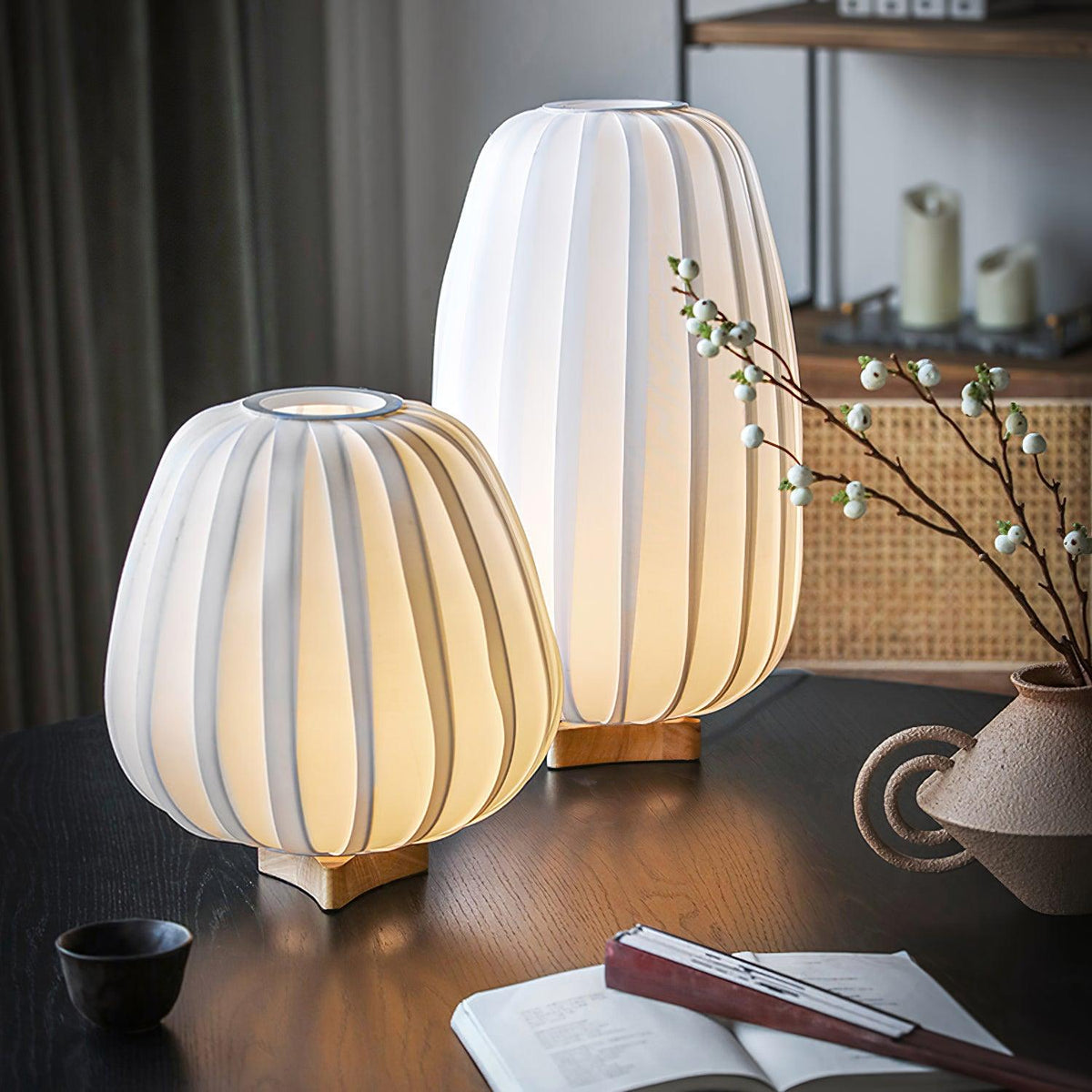 Lampada da Tavolo Minimalista in Tessuto
