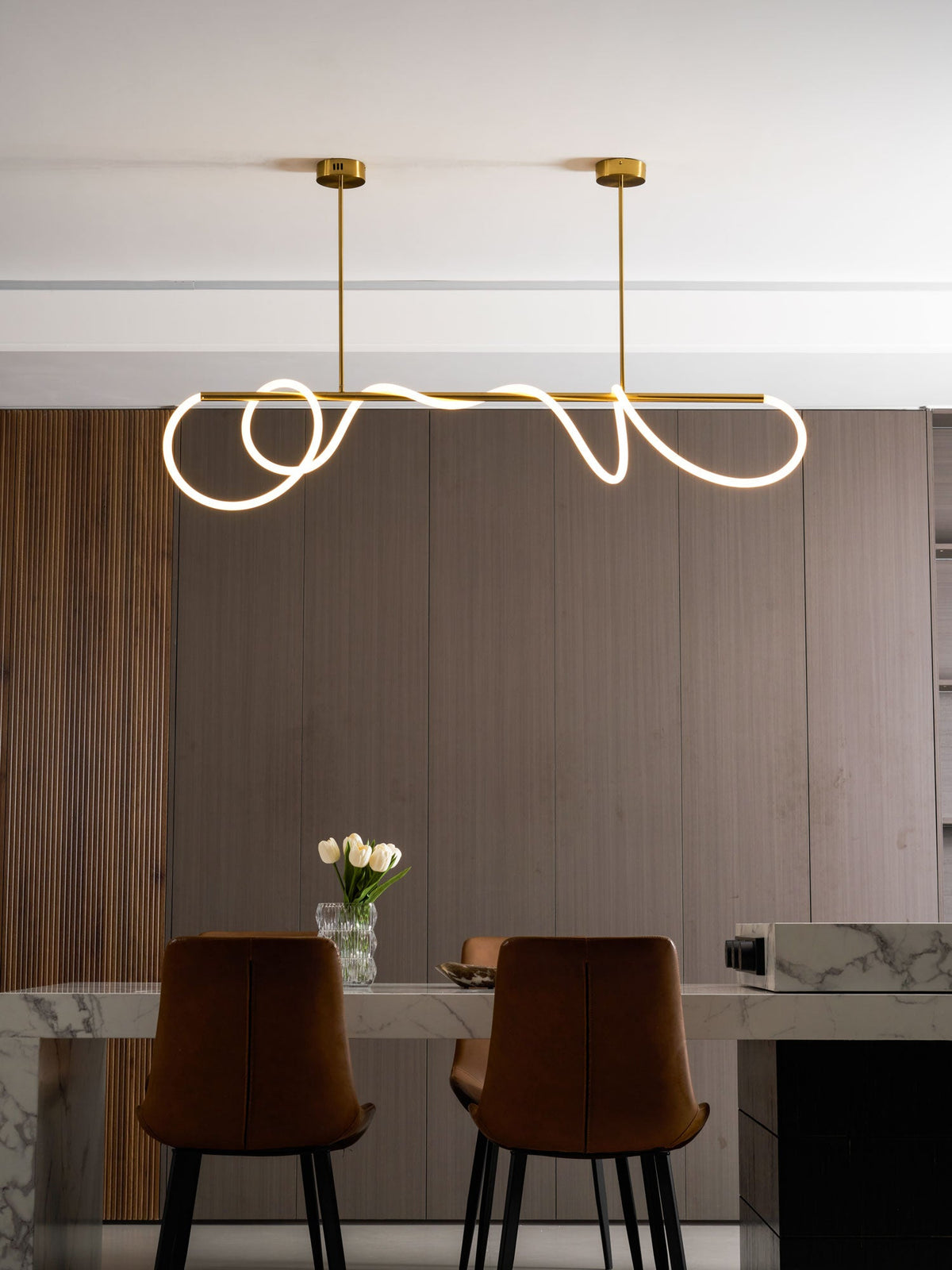 Lampadario a Curva Lineare Flessibile