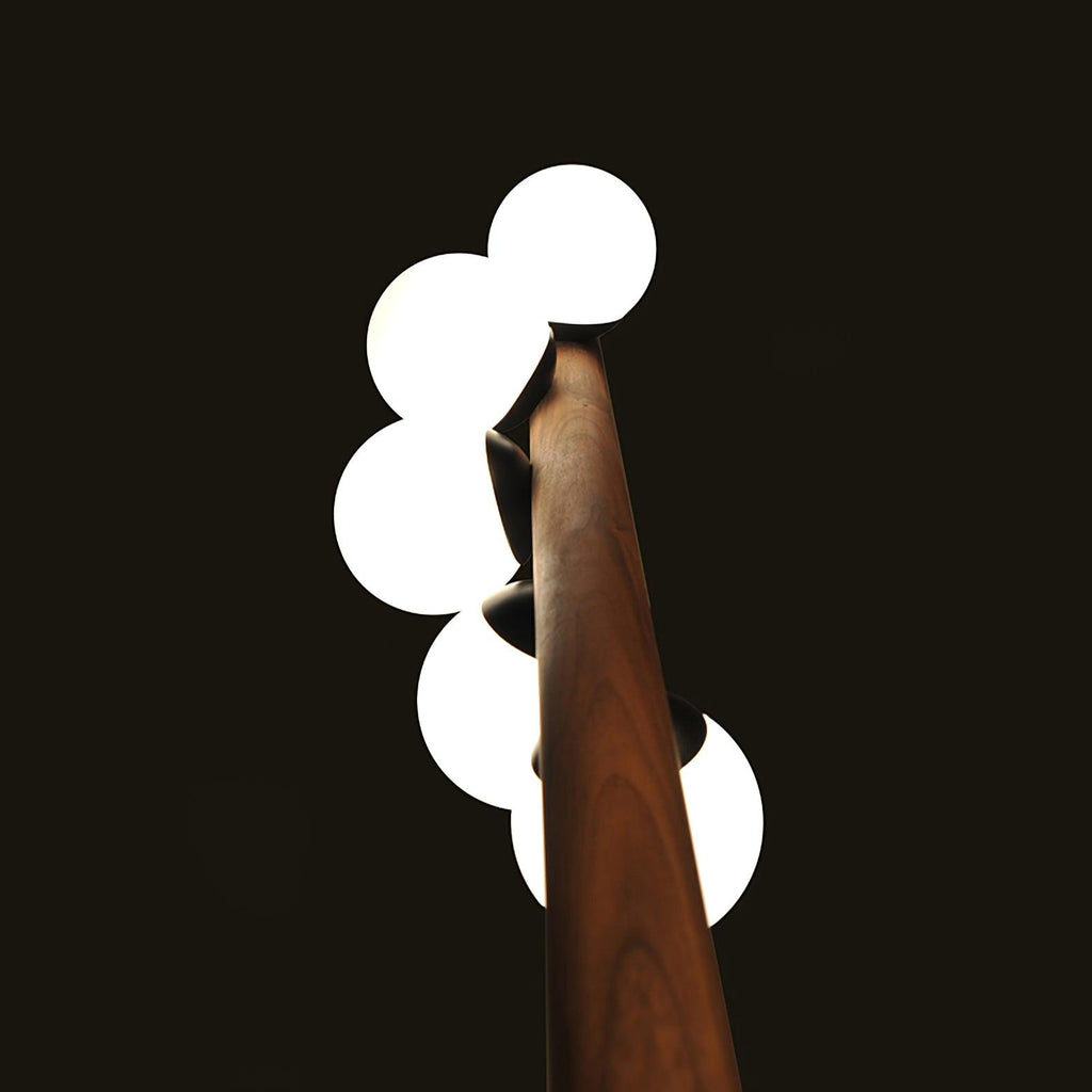 Lampada a sospensione in legno scandinavo