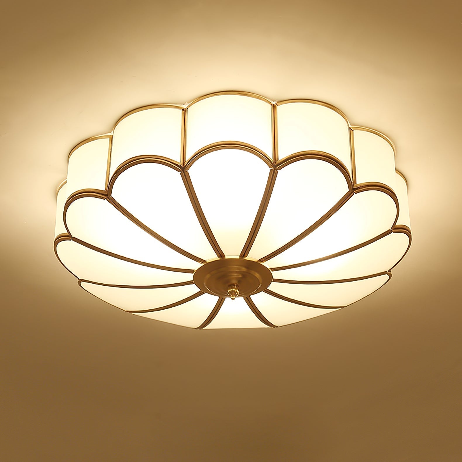 Lampada da soffitto in vetro ottone a forma di fiore Viraean