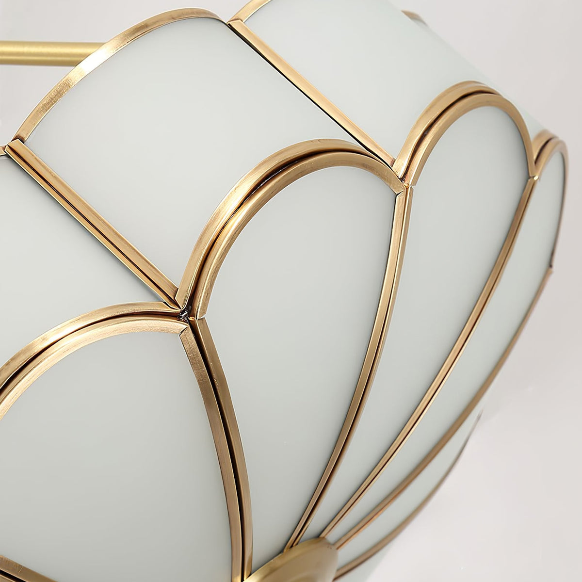Lampada da soffitto in vetro a forma di fiore