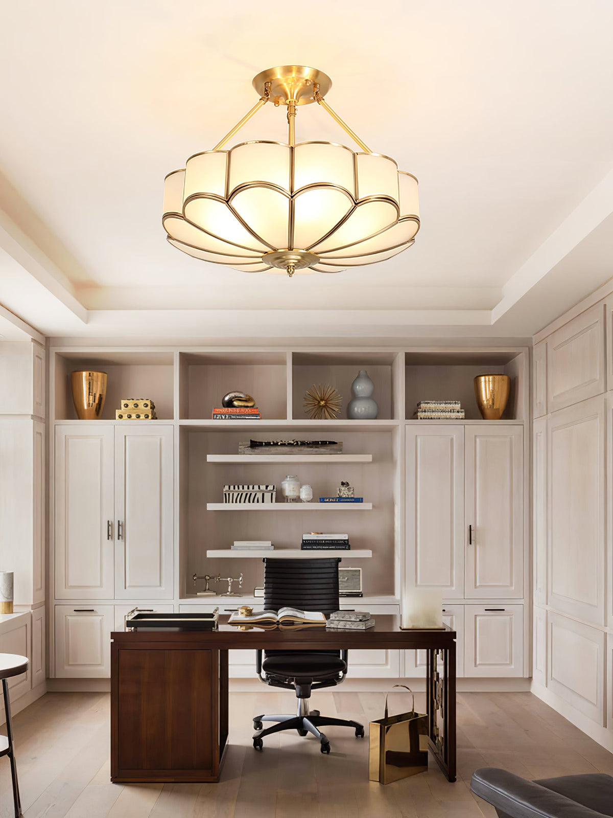 Lampada da soffitto in vetro a forma di fiore