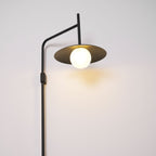 Lampada da parete Gea con braccio oscillante