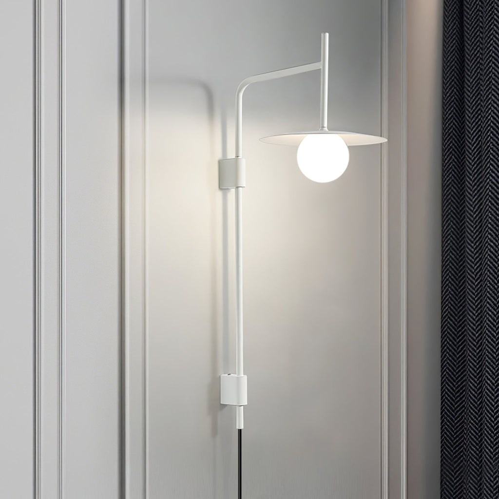 Lampada da parete Gea con braccio oscillante