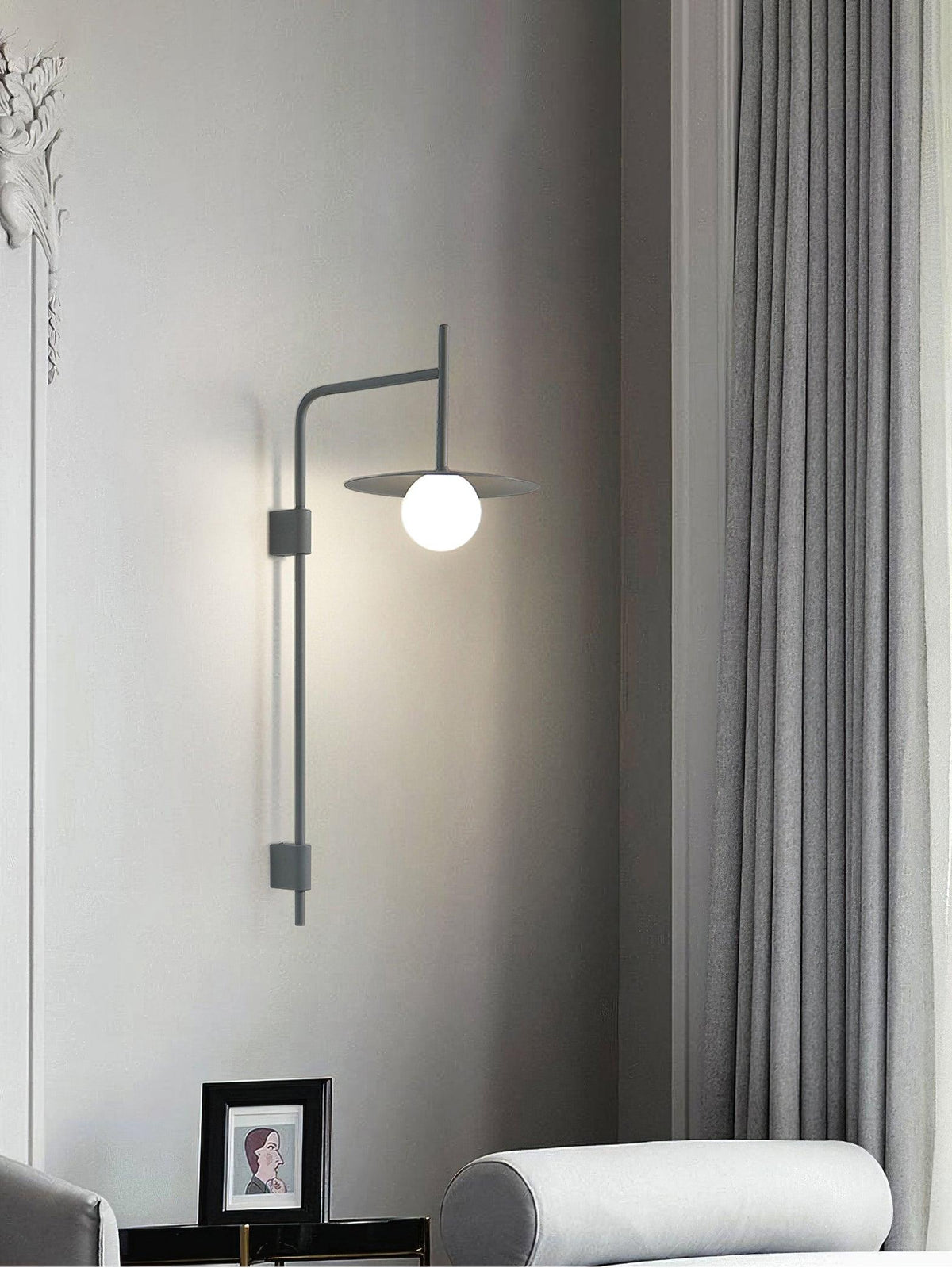 Lampada da parete Gea con braccio oscillante