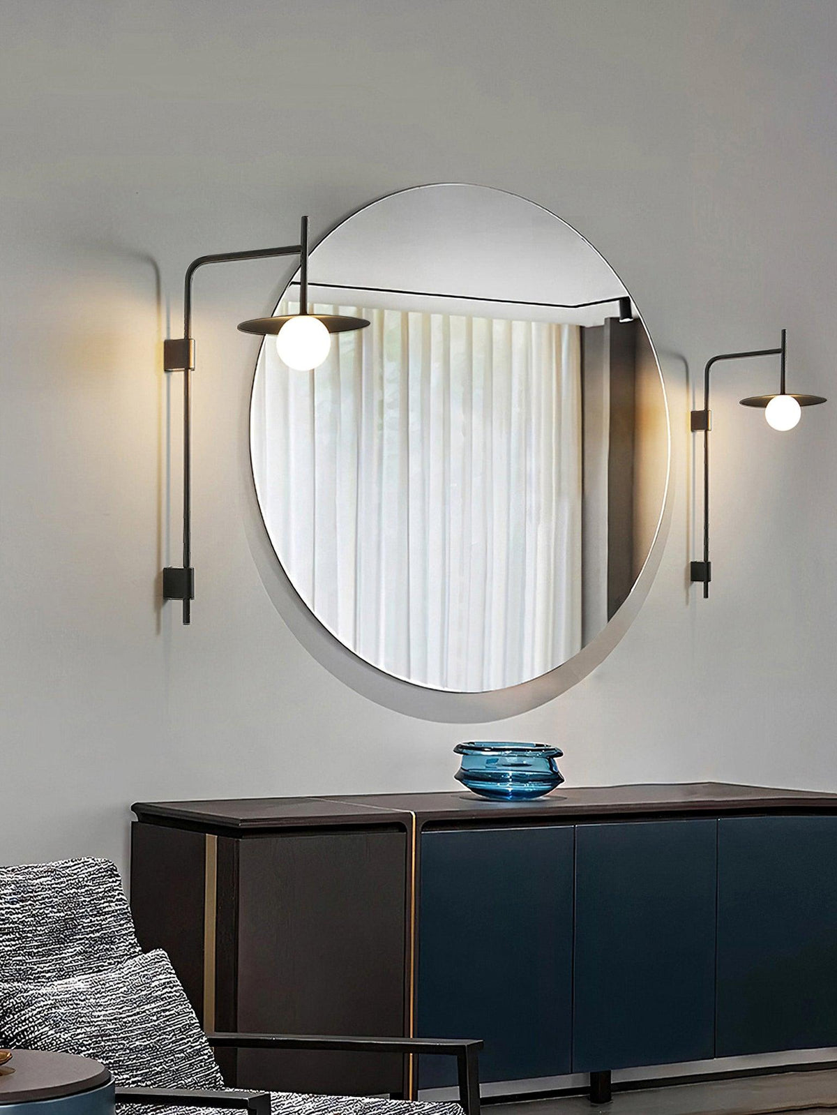 Lampada da parete Gea con braccio oscillante