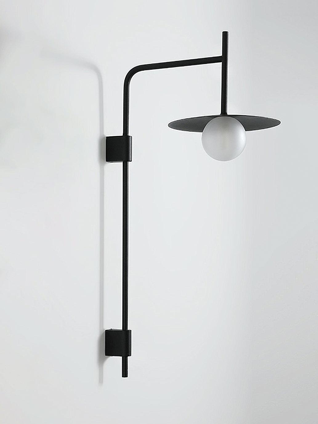 Lampada da parete Gea con braccio oscillante
