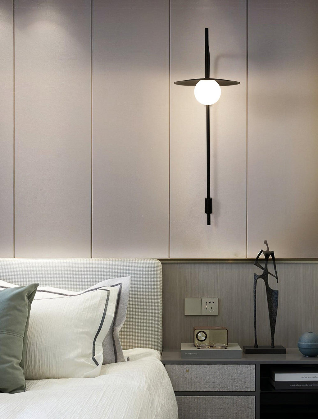 Lampada da parete Gea con braccio oscillante