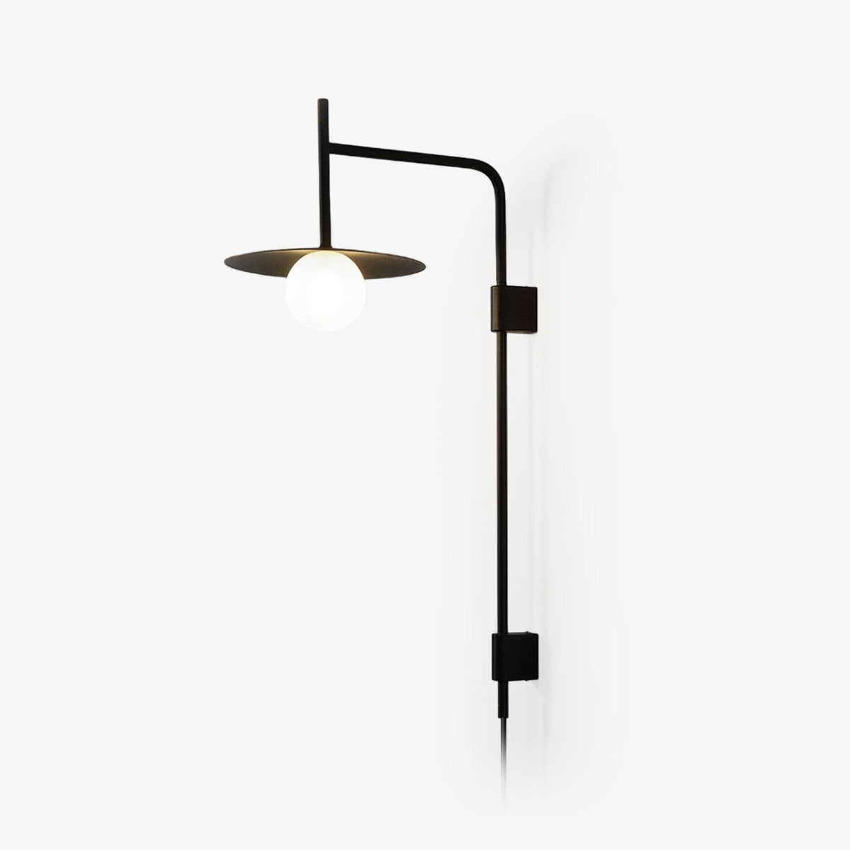 Lampada da parete Gea con braccio oscillante