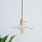 Lampada a sospensione in vetro a forma di fiore di ibisco