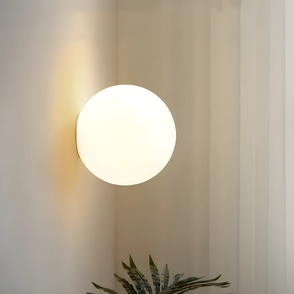 Lampada da parete moderna in vetro opaco