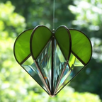 PrismGlow – Solettore a forma di cuore fatto a mano con riflessi arcobaleno vivaci