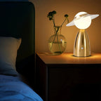 Lampada da tavolo Hattentisch – Metallo – Bianco – Design moderno – 5W – Elegante lampada LED da tavolo per comodini e scrivanie