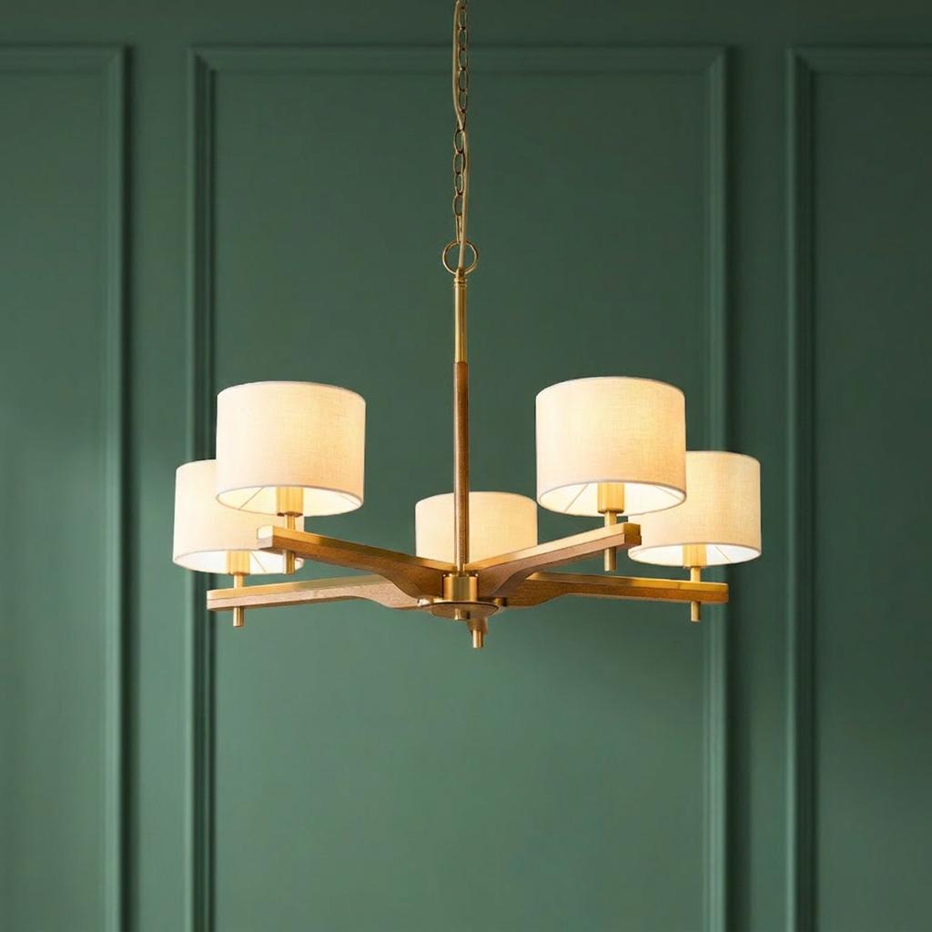 Heathcliff Lampadario a 5 Bracci in Legno Massello e Ottone