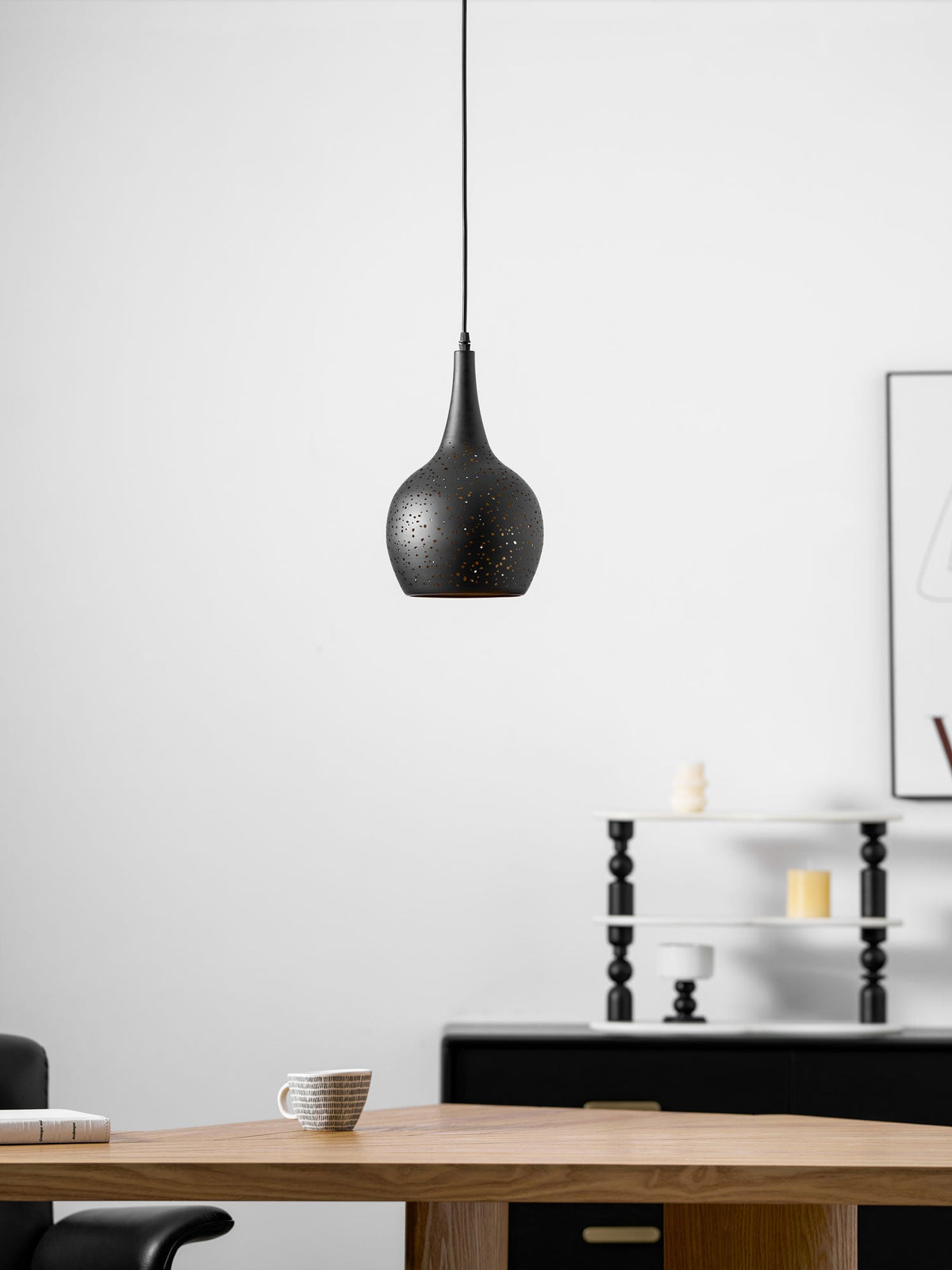 Lampada a sospensione industriale vuota