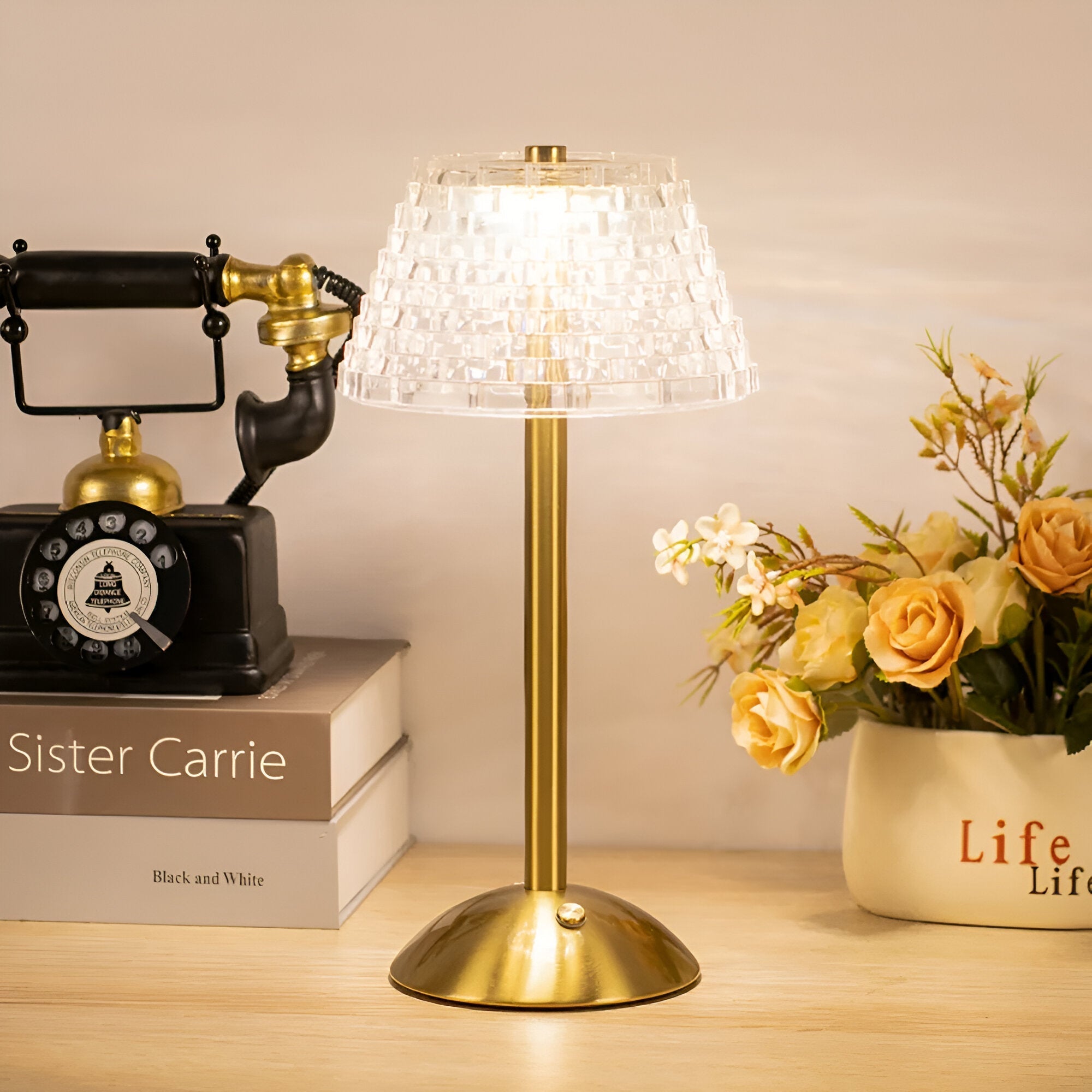 Lampada da Tavolo LED Senza Fili con Paralume Trasparente Testurizzato e Base in Metallo
