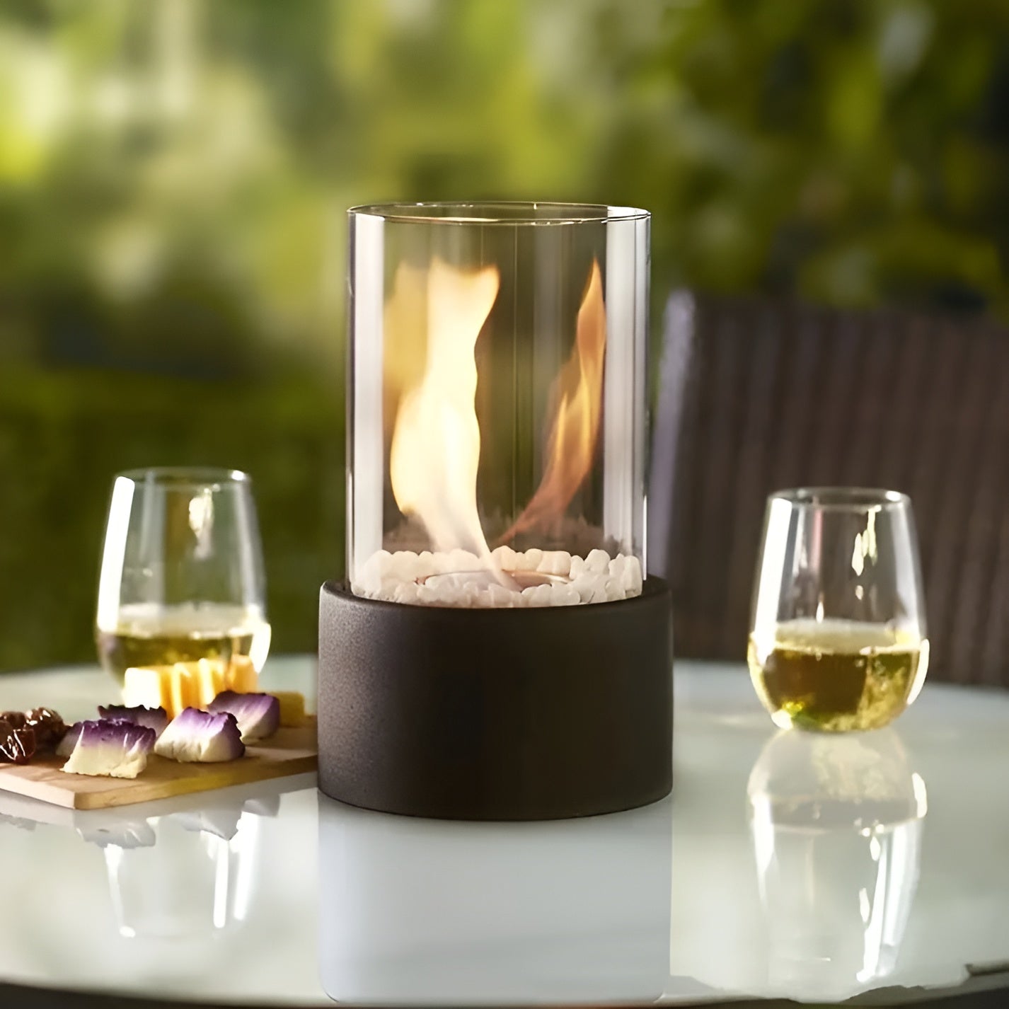 Focolare da Tavolo in Metallo - Base Nera Elegante - Design Raffinato
