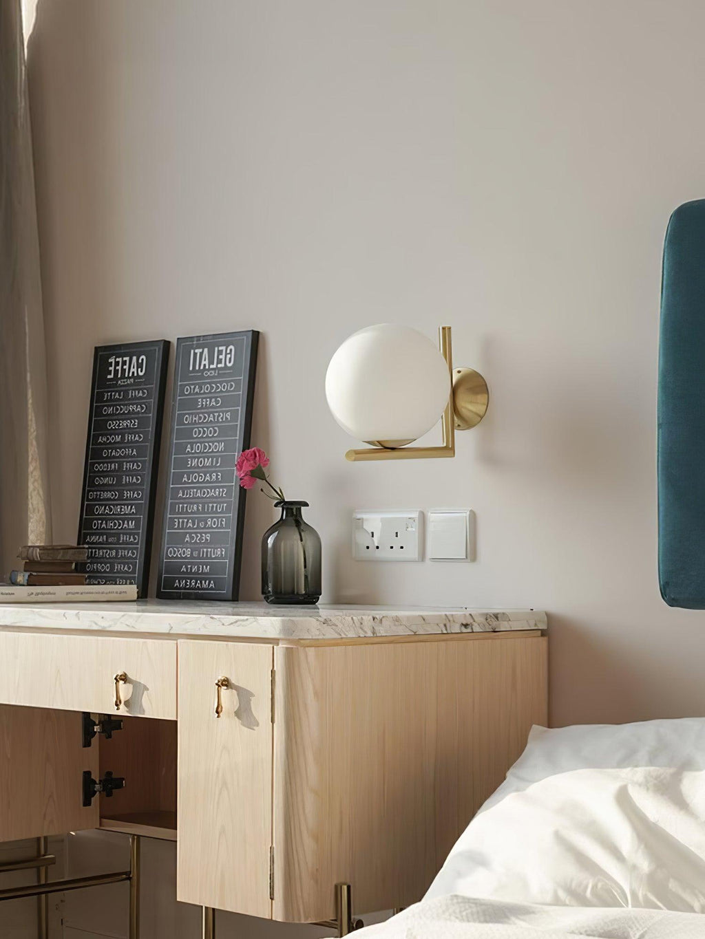 Joanna Applique Vetro Soffiato Moderna Minimalista Opale