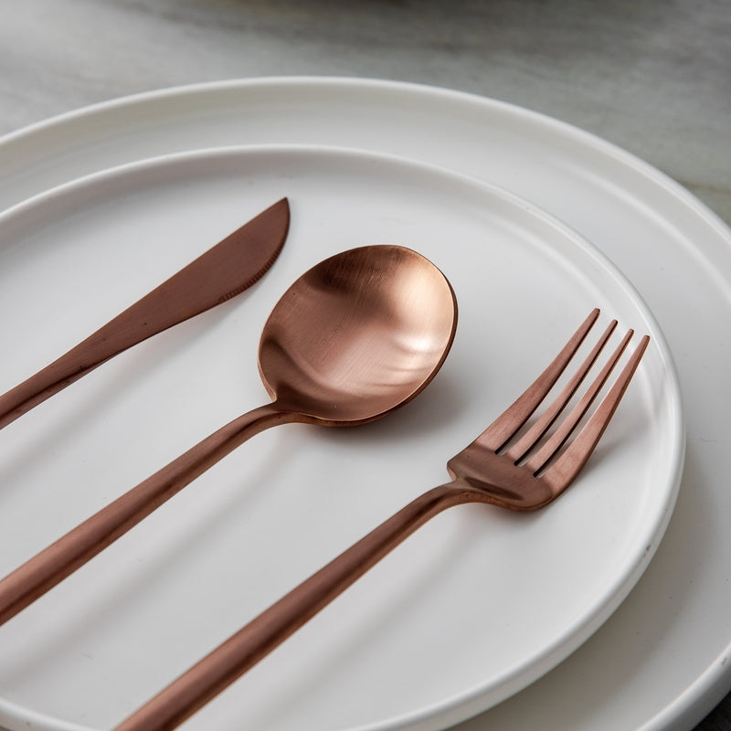 Posate minimaliste in acciaio inossidabile – Eleganza nel design semplice