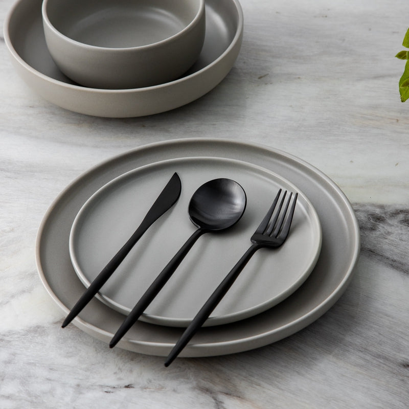 Posate minimaliste in acciaio inossidabile – Eleganza nel design semplice