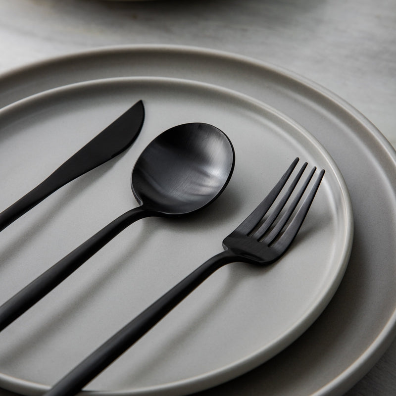 Posate minimaliste in acciaio inossidabile – Eleganza nel design semplice