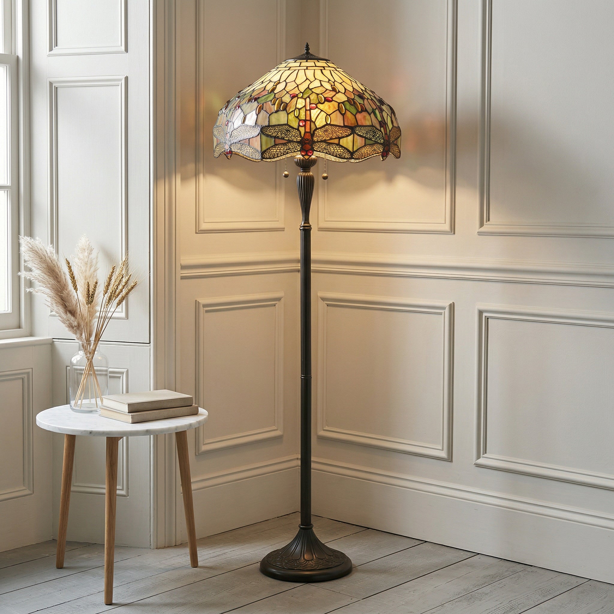 Lampada da terra Tiffany Green Dragonfly Interiors 1900