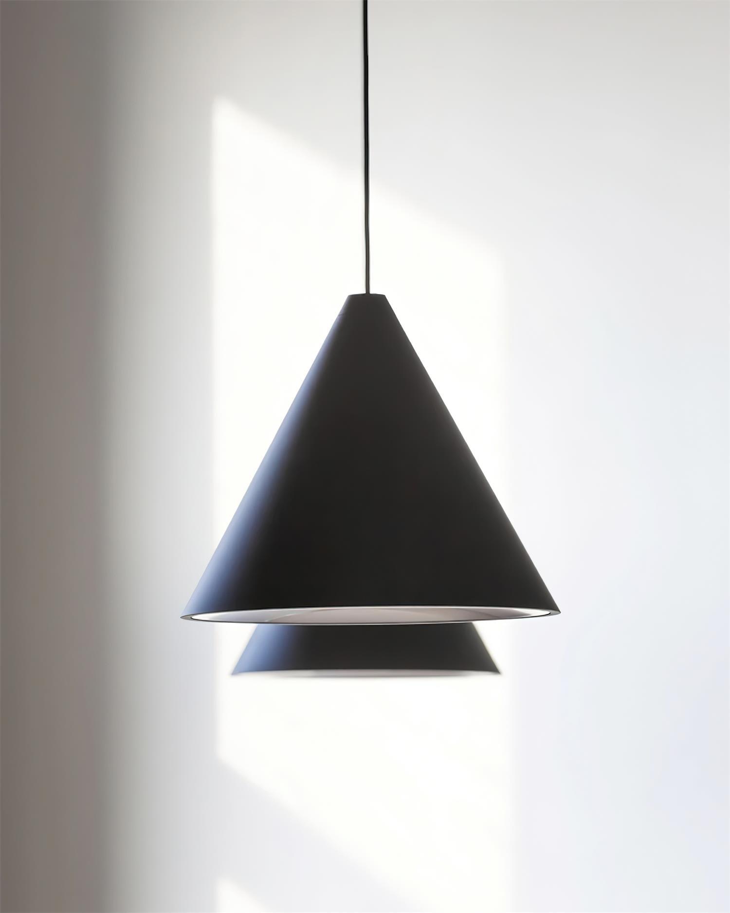 Lampada a Sospensione Pendenti in Metallo Nero Cono Industriale