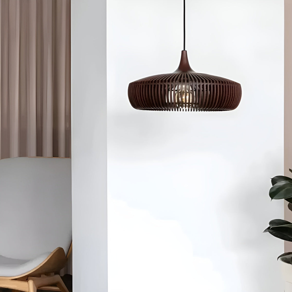 Lampada a sospensione in legno – Illuminazione di alta qualità per un ambiente accogliente