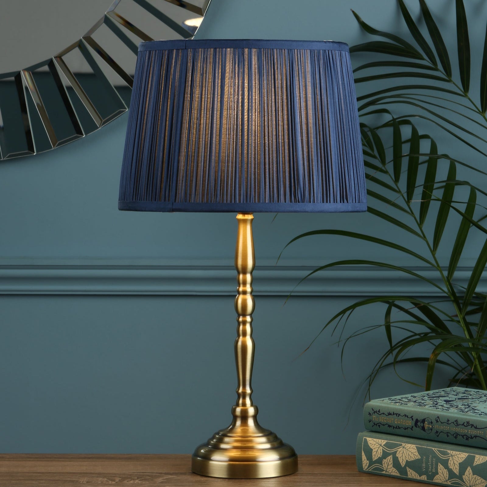 Base della lampada da tavolo Laura Ashley Corey in ottone antico