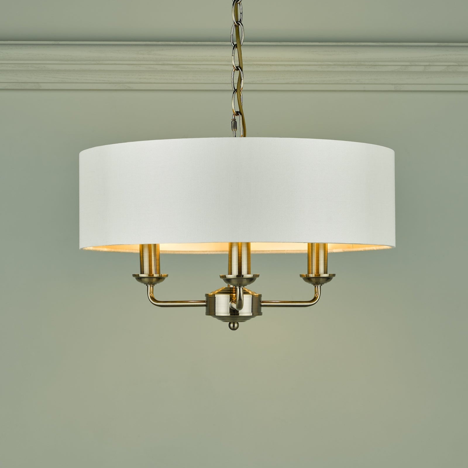 Laura Ashley Sorrento 3lt Pendant Ottone Antico con Paralume Avorio