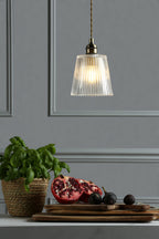 Laura Ashley Callaghan Piccolo Pendant in Ottone Antico e Vetro Rigato