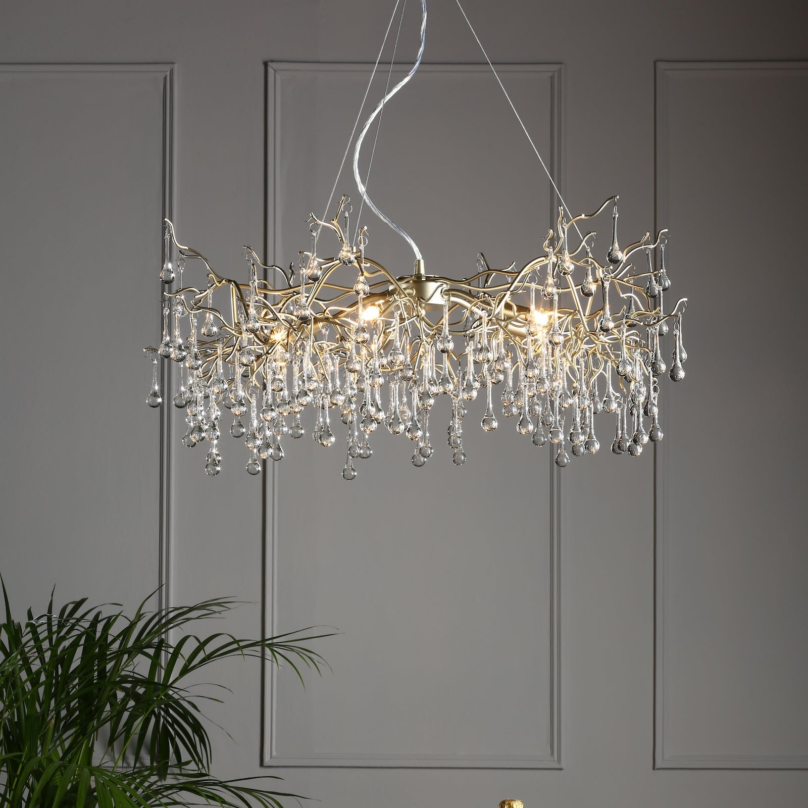 Lampadario a 5 luci Laura Ashley Willow in Champagne Satinato con Gocce di Cristallo