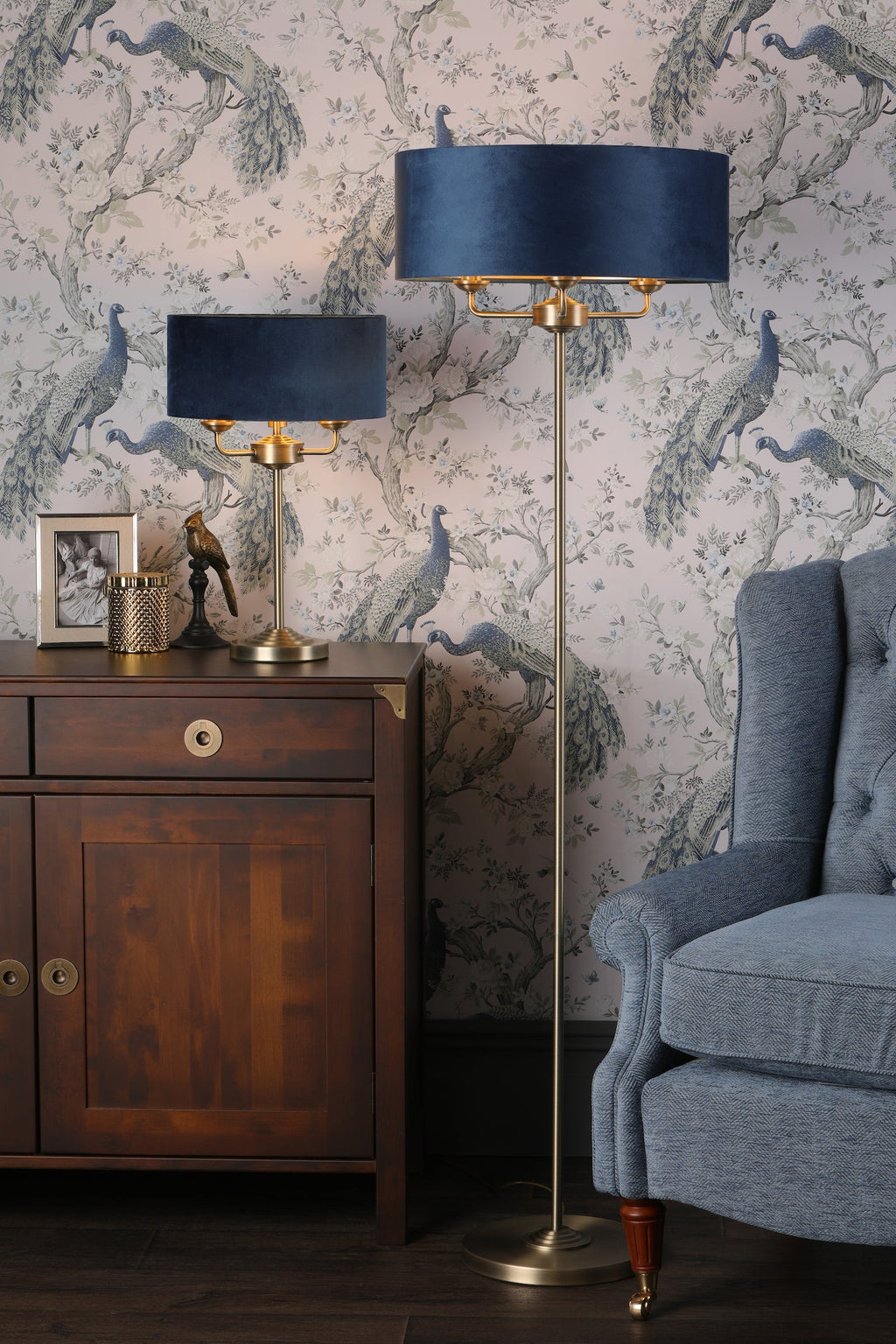 Lampada da terra Laura Ashley Sorrento, Ottone Antico e Velluto Blu