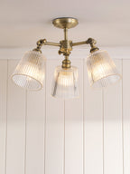 Laura Ashley Callaghan 3 Luci Semi-Flush Ottone Antico Matt e Vetro Rigato