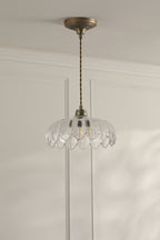 Laura Ashley Bexwell Pendant in Ottone Anticato Opaco e Vetro