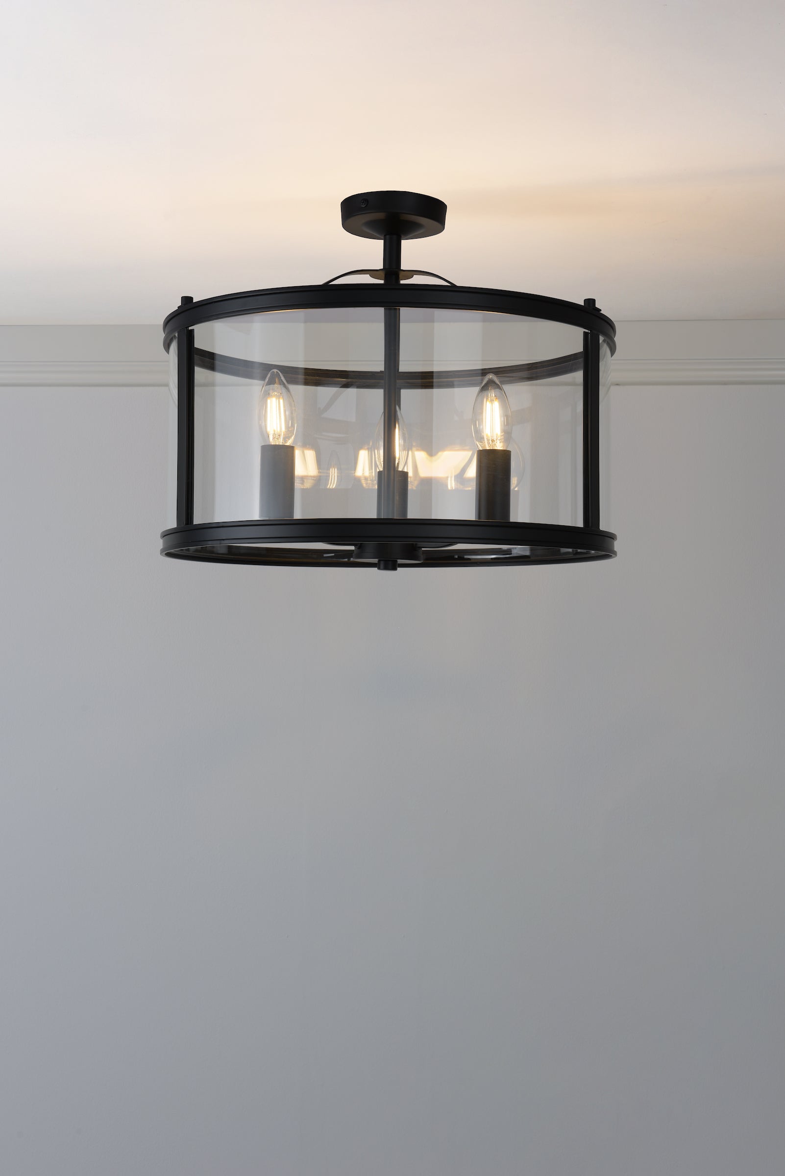 Laura Ashley Harrington 3 Luci Semi-Flush Nero Opaco e Vetro