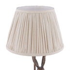 Lampada da Tavolo Laura Ashley Hare Bronzo Antico con Paralume