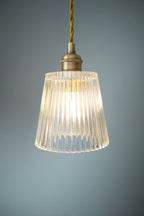 Laura Ashley Callaghan Pendant a 3 Luci in Ottone Antico