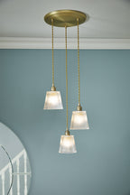 Laura Ashley Callaghan Pendant a 3 Luci in Ottone Antico