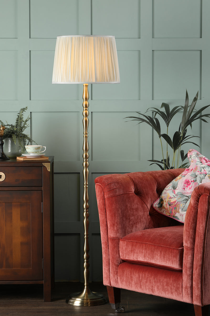 Lampada da terra Laura Ashley Corey con base in ottone antico