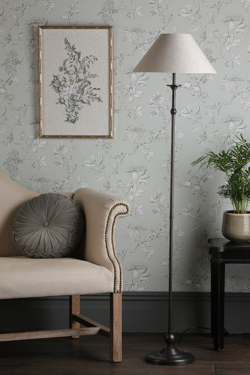 Lampada da terra Laura Ashley Ludchurch nera con paralume in lino