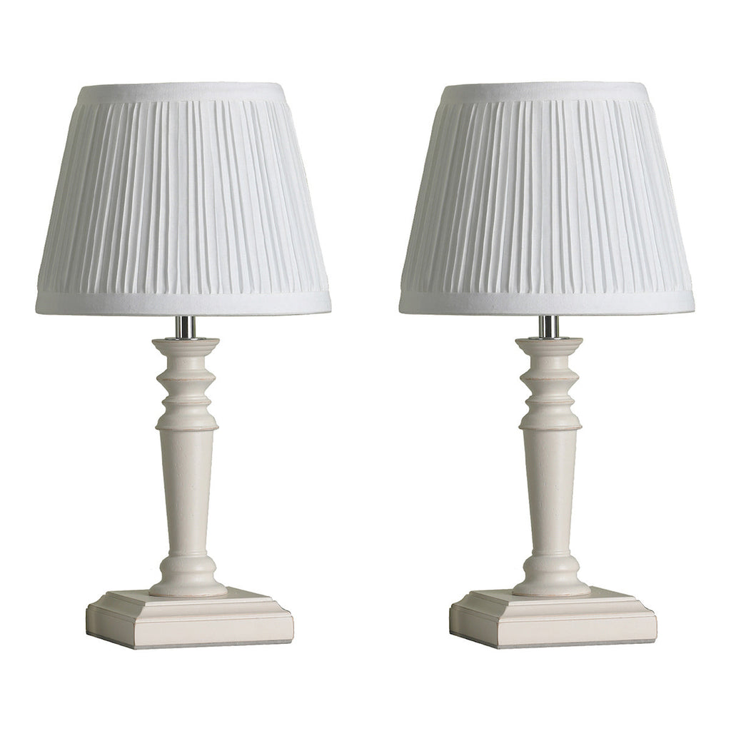 Lampade da tavolo Laura Ashley Tate in confezione doppia in legno invecchiato con paralume