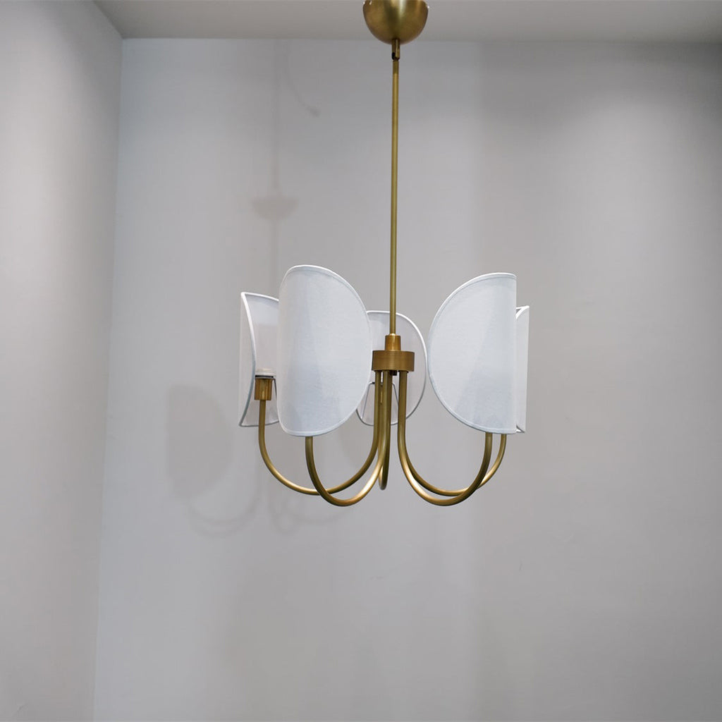 Lampadario in Ottone a Foglia
