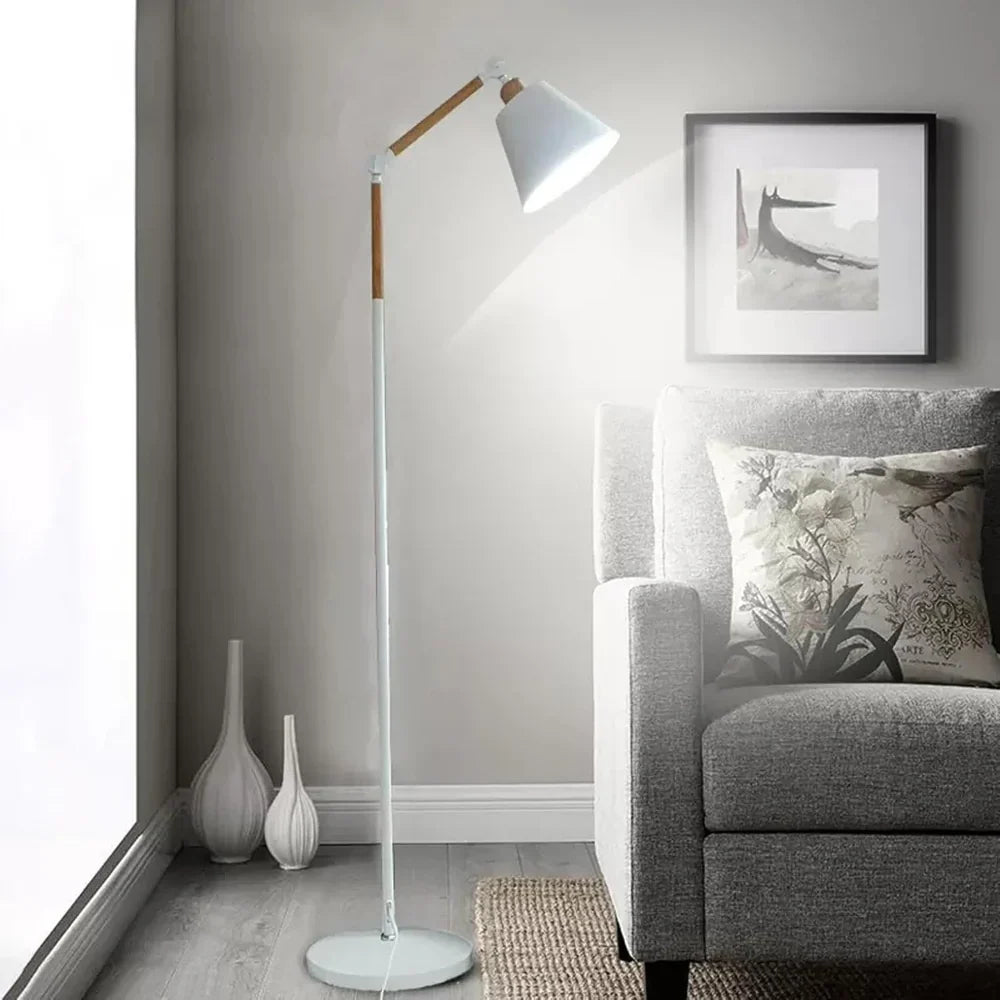 Lampada da Terra Nordic – Design Minimalista con Testa della Lampada Regolabile