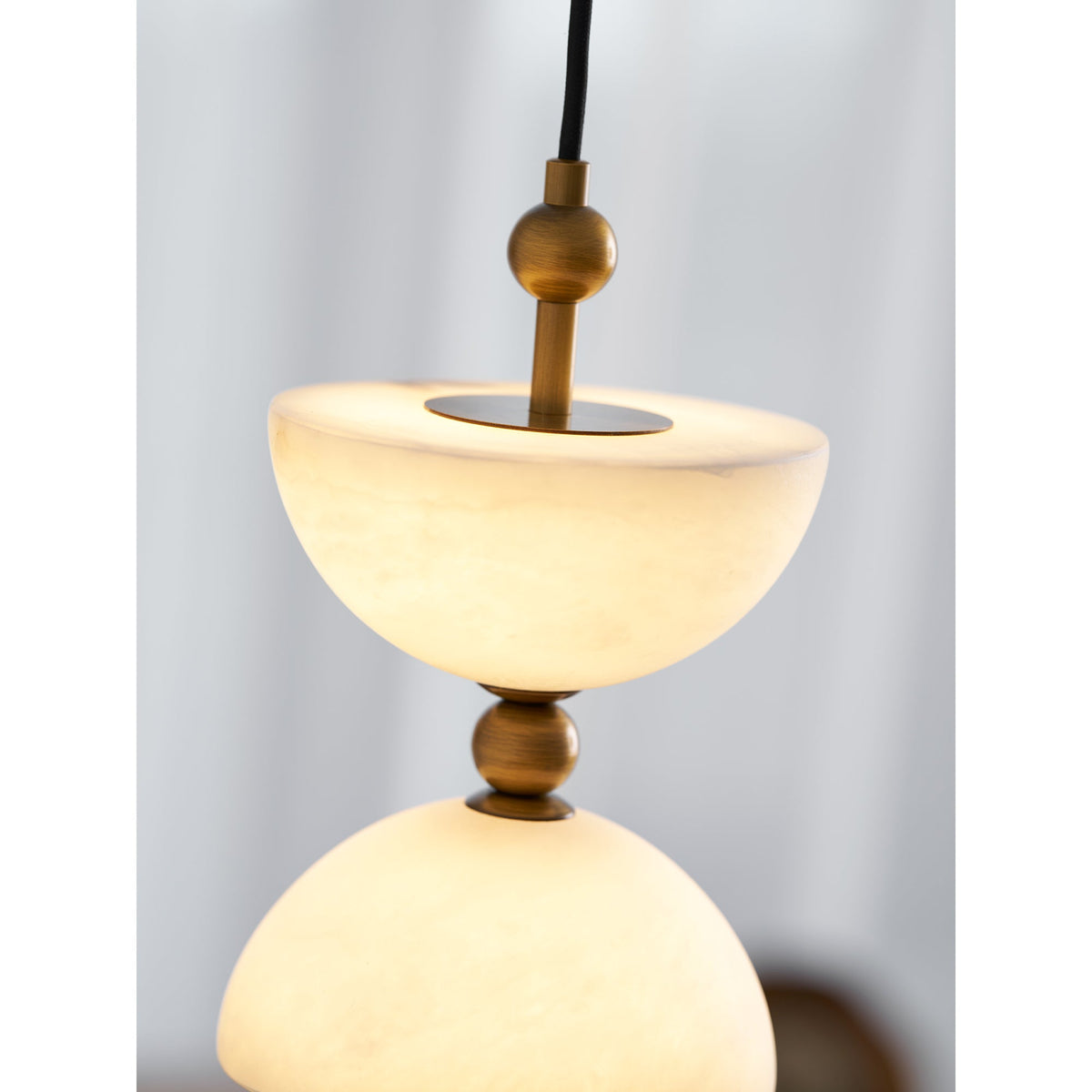 Lampada a sospensione in Alabastro Lyra