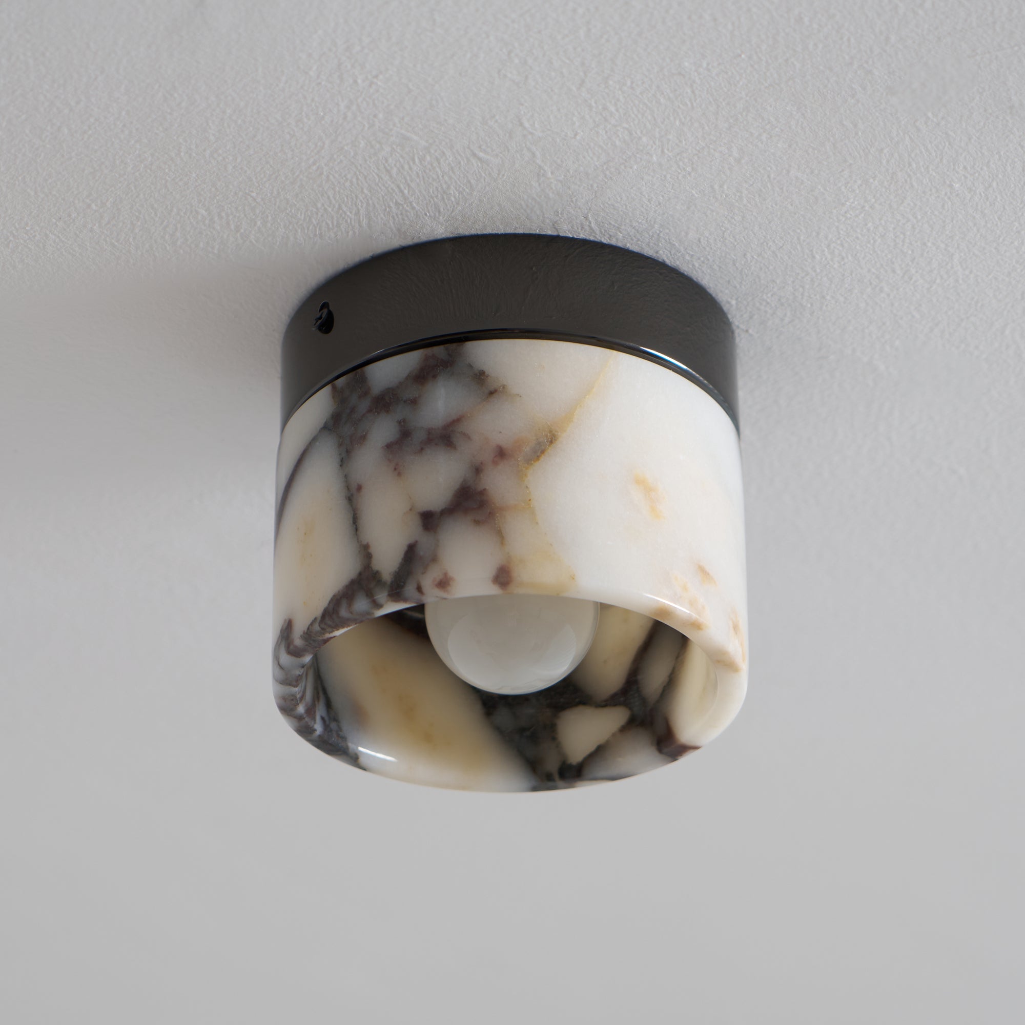 Lampada da soffitto rotonda in marmo Ivinir